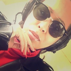 Meet your Posher, Marie